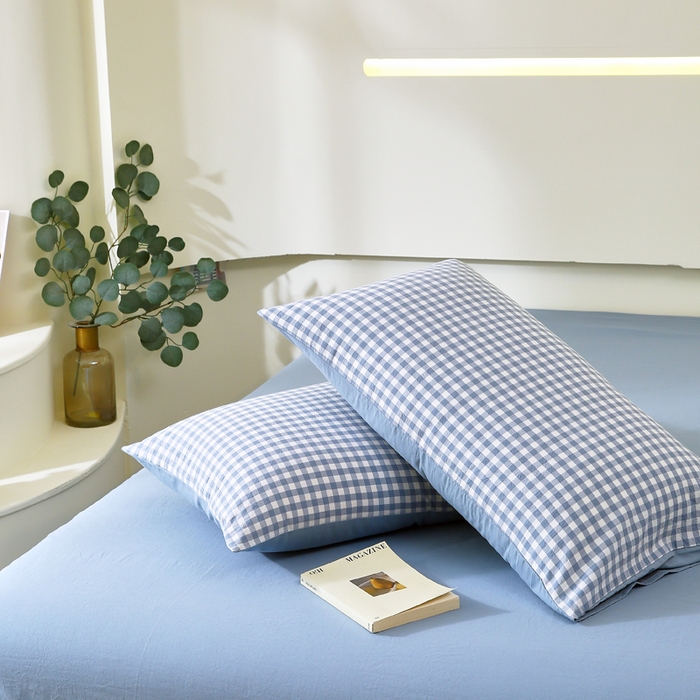 91家纺网 家纺一手货源 找家纺 春皖家纺 2026新款色织AB版水洗棉三件套四件套单品系列（单枕套风格一） 素雅-蓝小格