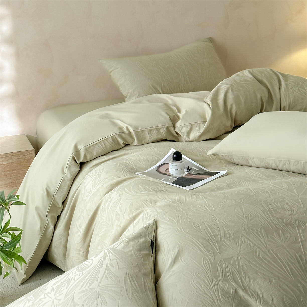 91家纺网 家纺一手货源 找家纺 恒爱家纺 2026春夏新款全棉纯棉提花四件套 向阳花开-绿