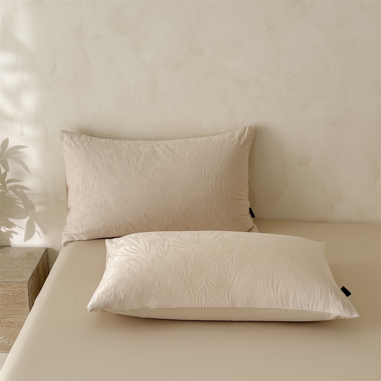 91家纺网 家纺一手货源 找家纺 恒爱家纺 2026春夏新款全棉纯棉提花四件套 向阳花开-米黄