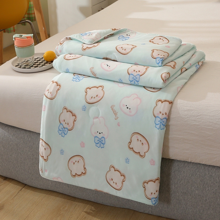 91家纺网 家纺一手货源 找家纺 薇玛仕 2026爆款新款印花凉感丝夏凉被空调被带氨自带凉感夏被 兔兔熊