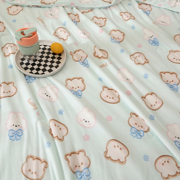 91家纺网 家纺一手货源 找家纺 薇玛仕 2026爆款新款印花凉感丝夏凉被空调被带氨自带凉感夏被 兔兔熊