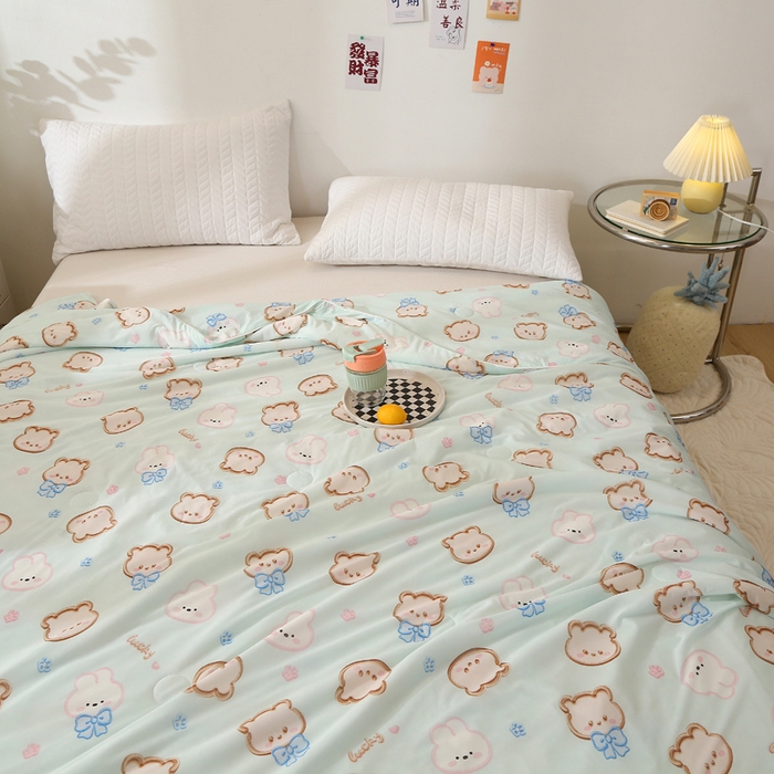 91家纺网 家纺一手货源 找家纺 薇玛仕 2026爆款新款印花凉感丝夏凉被空调被带氨自带凉感夏被 兔兔熊