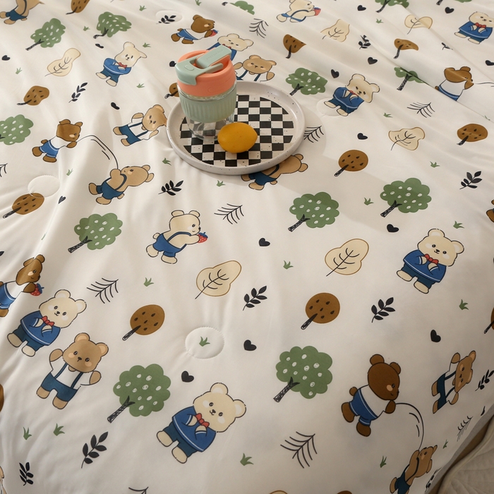 91家纺网 家纺一手货源 找家纺 薇玛仕 2026爆款新款印花凉感丝夏凉被空调被带氨自带凉感夏被 小熊乐园