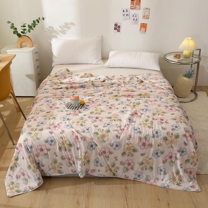 91家纺网 家纺一手货源 找家纺 薇玛仕 2026爆款新款印花凉感丝夏凉被空调被带氨自带凉感夏被 绽放