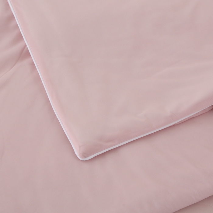 91家纺网 家纺一手货源 找家纺 薇玛仕 2026新款锦氨冰淇淋凉感丝夏凉被乳胶床单夏被四件套 草莓粉