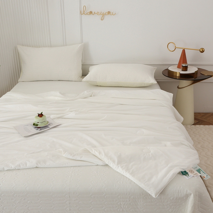 91家纺网 家纺一手货源 找家纺 薇玛仕 2026新款锦氨冰淇淋凉感丝夏凉被乳胶床单夏被四件套 奶油白