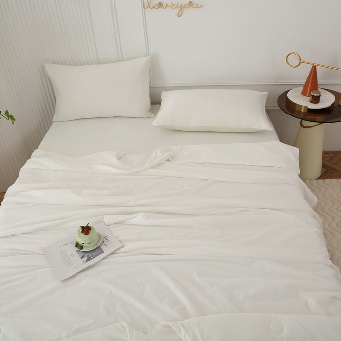 91家纺网 家纺一手货源 找家纺 薇玛仕 2026新款锦氨冰淇淋凉感丝夏凉被乳胶床单夏被四件套 奶油白