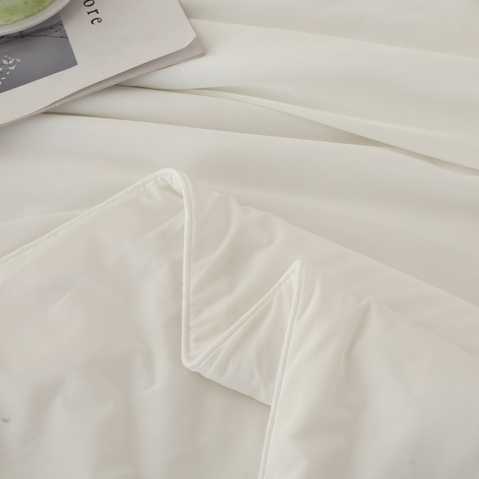 91家纺网 家纺一手货源 找家纺 薇玛仕 2026新款锦氨冰淇淋凉感丝夏凉被乳胶床单夏被四件套 奶油白