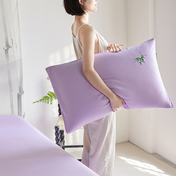 91家纺网 家纺一手货源 找家纺 春皖家纺 2026新款A类竹纤维绣花床单凉席系列-单枕套风格2 霞光紫