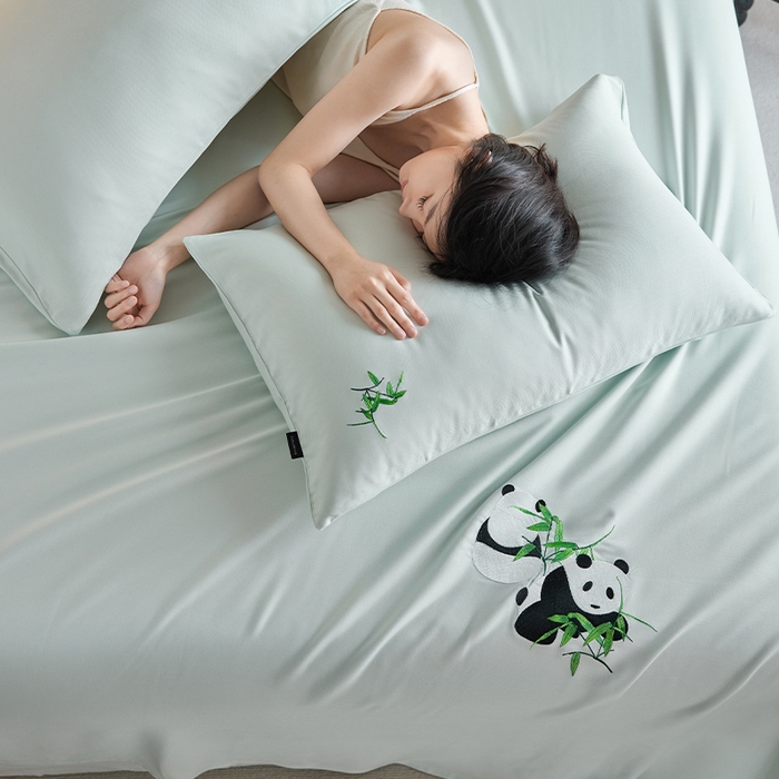 91家纺网 家纺一手货源 找家纺 春皖家纺 2026新款A类竹纤维绣花床单凉席系列-单枕套风格2 淡雅绿