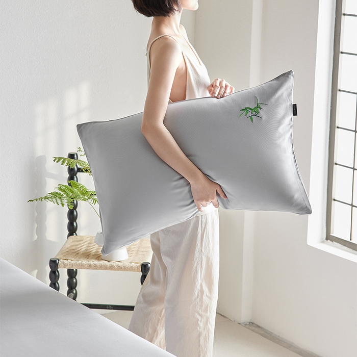 91家纺网 家纺一手货源 找家纺 春皖家纺 2026新款A类竹纤维绣花床单凉席系列-单枕套风格2 雅岩灰