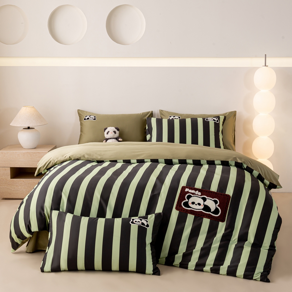 91家纺网 家纺一手货源 找家纺 卧趣家纺 2026新款A类100Pro贡缎全棉纯棉卡通毛巾绣四件套-场景一 曲奇小熊