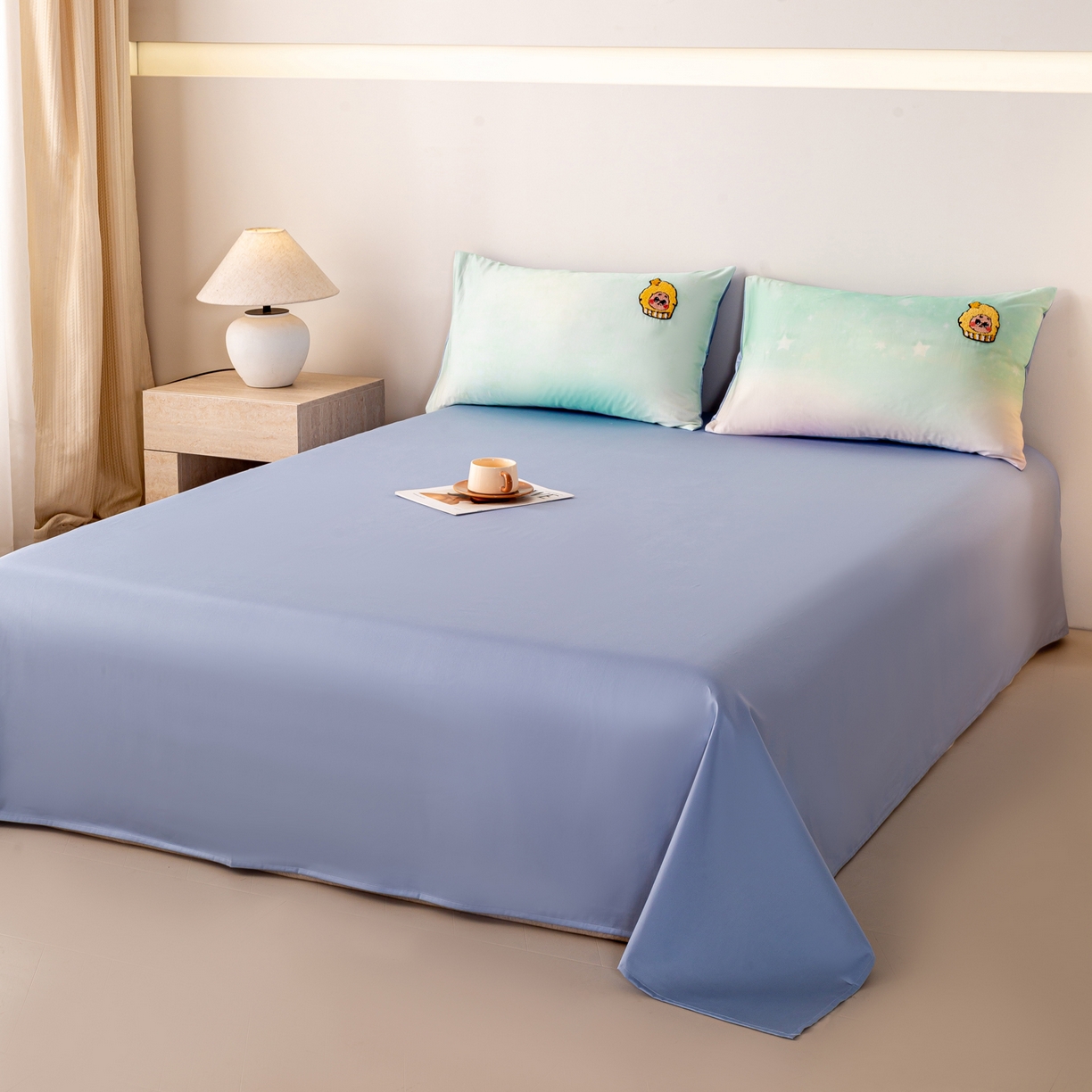 91家纺网 家纺一手货源 找家纺 卧趣家纺 2026新款A类100Pro贡缎全棉纯棉卡通毛巾绣四件套-场景一 小星星