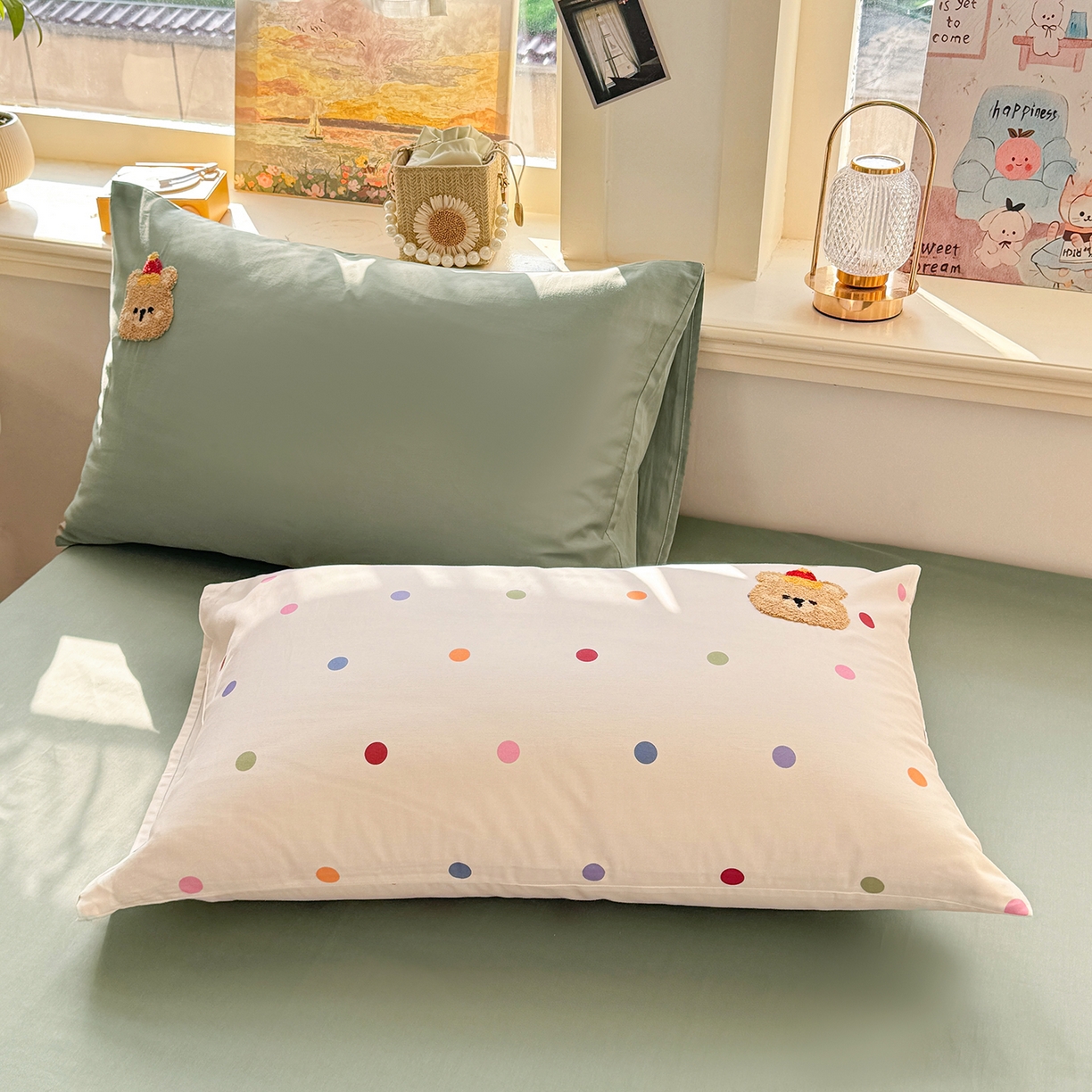 91家纺网 家纺一手货源 找家纺 卧趣家纺 2026新款A类100Pro贡缎全棉纯棉卡通毛巾绣四件套 七彩小熊