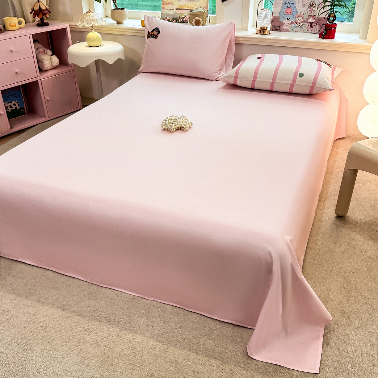 91家纺网 家纺一手货源 找家纺 卧趣家纺 2026新款A类100Pro贡缎全棉纯棉卡通毛巾绣四件套 波点维尼