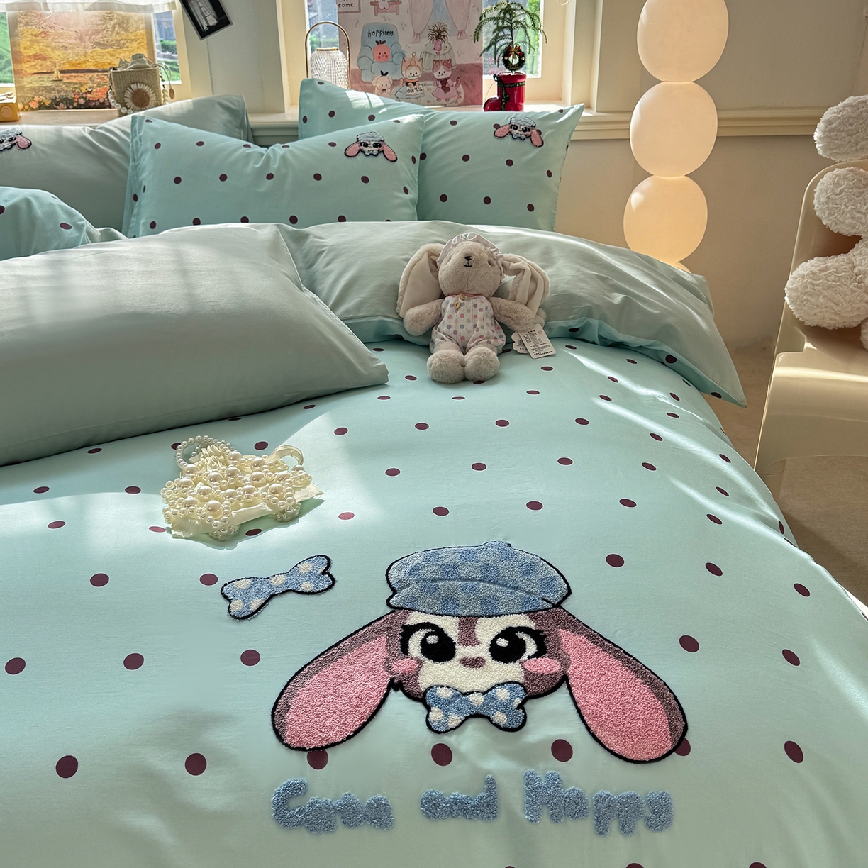 91家纺网 家纺一手货源 找家纺 卧趣家纺 2026新款A类100Pro贡缎全棉纯棉卡通毛巾绣四件套 甜心萌萌