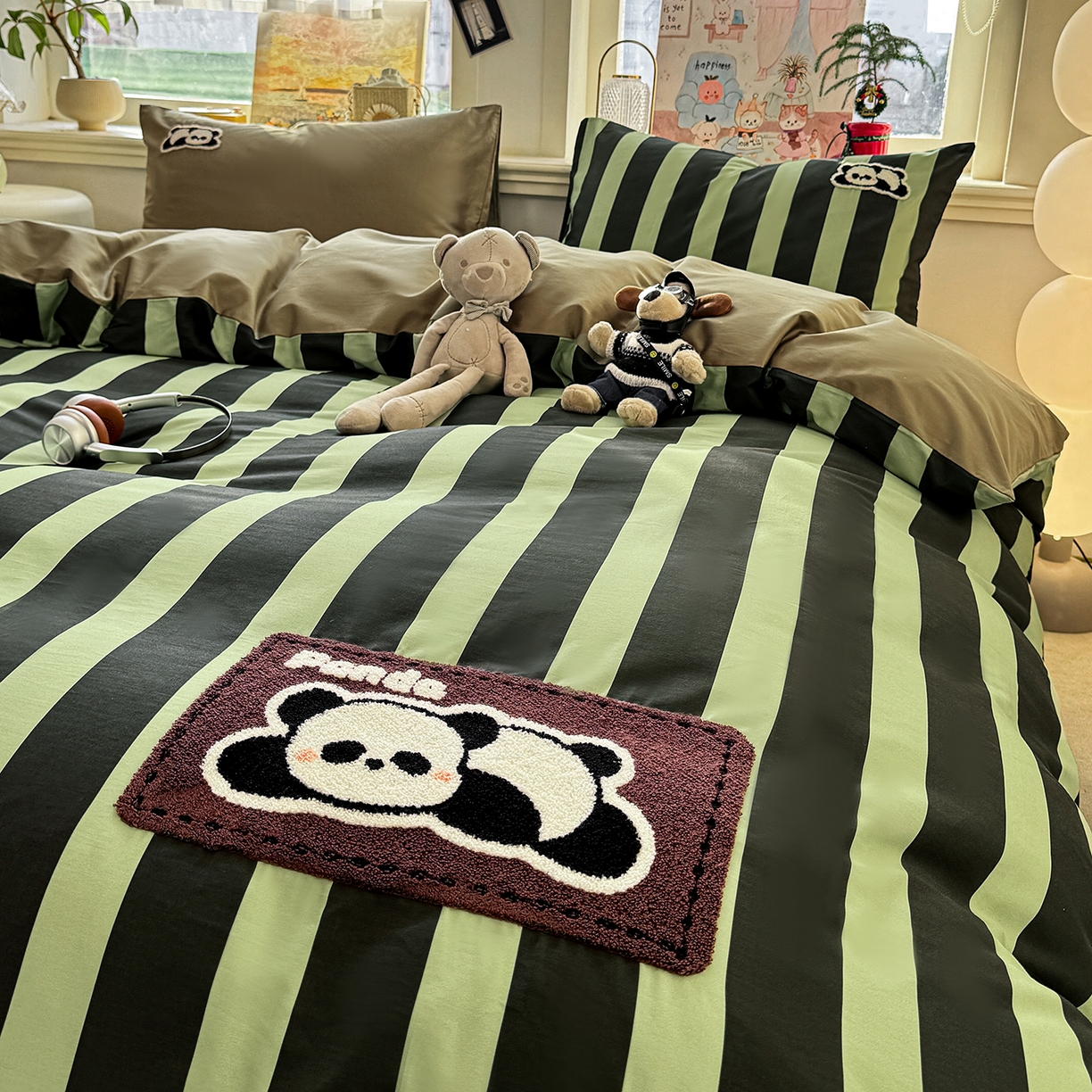 91家纺网 家纺一手货源 找家纺 卧趣家纺 2026新款A类100Pro贡缎全棉纯棉卡通毛巾绣四件套 曲奇小熊