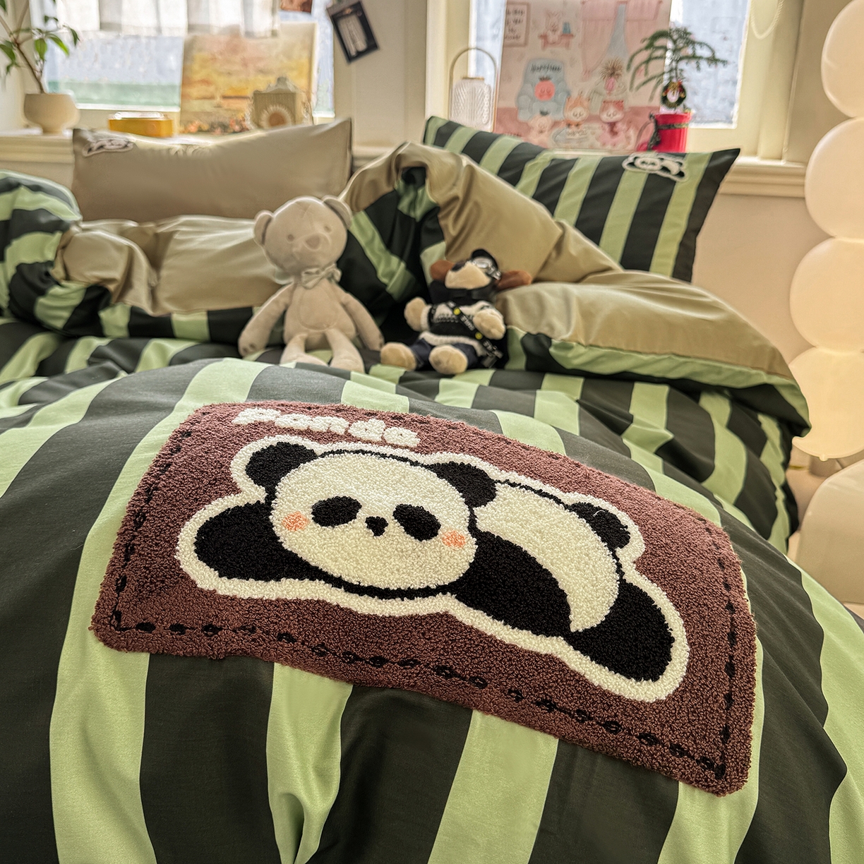 91家纺网 家纺一手货源 找家纺 卧趣家纺 2026新款A类100Pro贡缎全棉纯棉卡通毛巾绣四件套 曲奇小熊