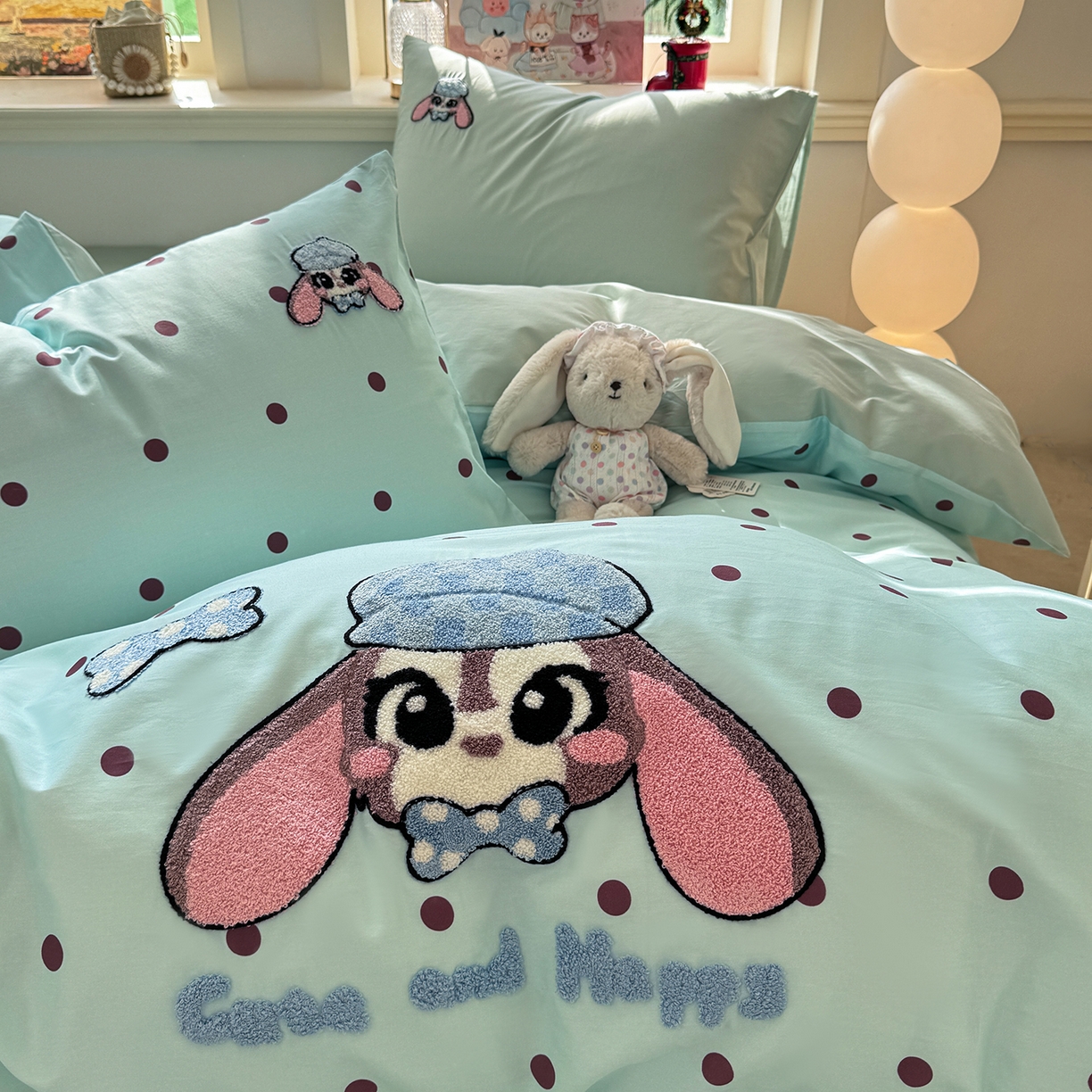 91家纺网 家纺一手货源 找家纺 卧趣家纺 2026新款A类100Pro贡缎全棉纯棉卡通毛巾绣四件套 甜心萌萌