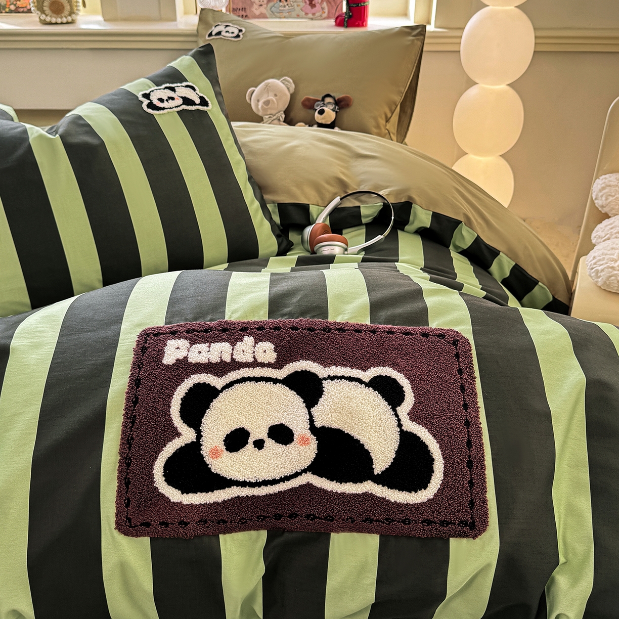 91家纺网 家纺一手货源 找家纺 卧趣家纺 2026新款A类100Pro贡缎全棉纯棉卡通毛巾绣四件套 曲奇小熊