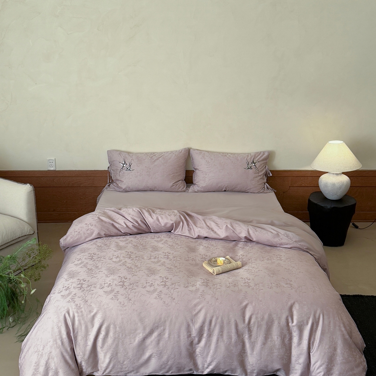 91家纺网 家纺一手货源 找家纺 鹿班家居 2026春夏新款100s长绒棉纯棉刺绣提花四件套-鸢语（标准会员-20元） 鸢语-紫色