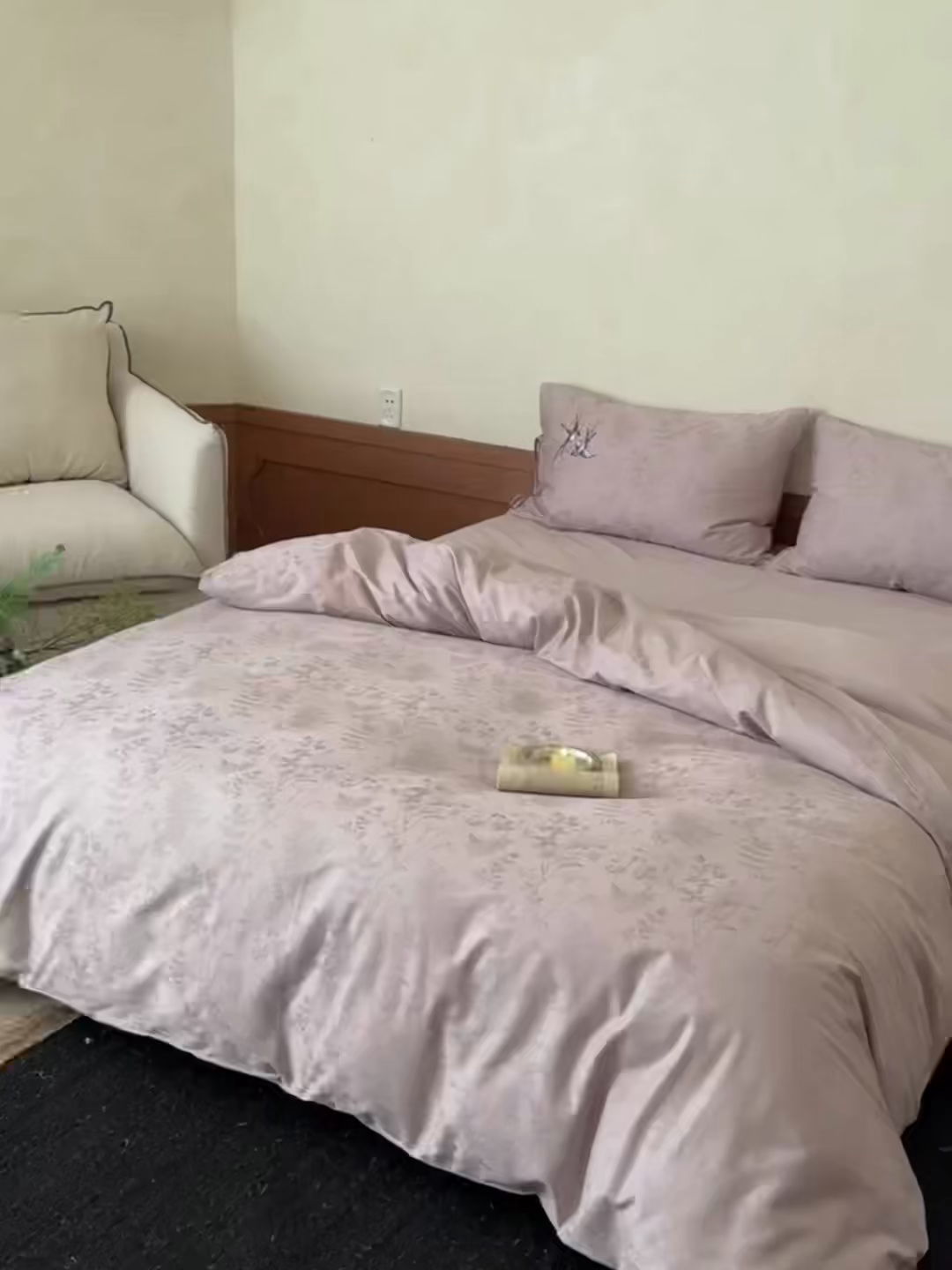 91家纺网 家纺一手货源 找家纺 鹿班家居 2026春夏新款100s长绒棉纯棉刺绣提花四件套-鸢语（标准会员-20元） 鸢语-紫色