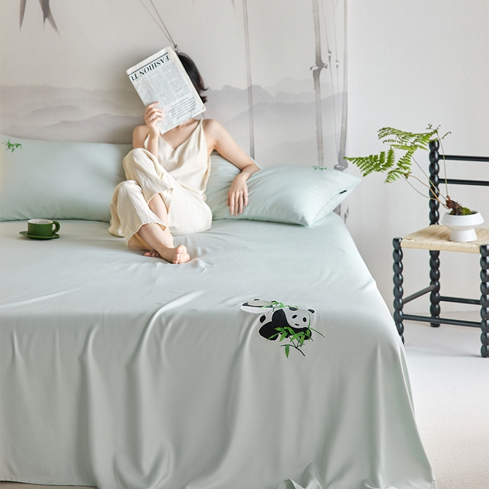 91家纺网 家纺一手货源 找家纺 春皖家纺 2026新款A类竹纤维绣花床单凉席系列-风格2 淡雅绿