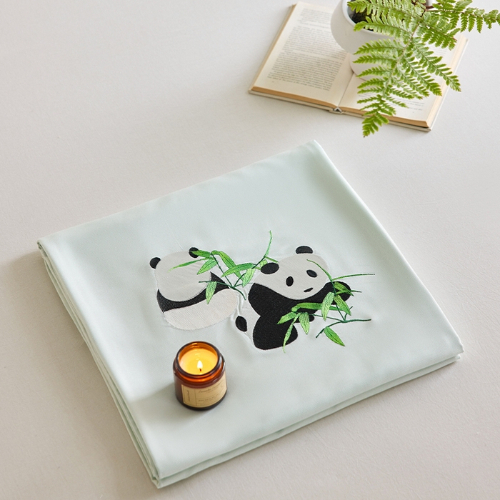 91家纺网 家纺一手货源 找家纺 春皖家纺 2026新款A类竹纤维绣花床单凉席系列-风格2 淡雅绿