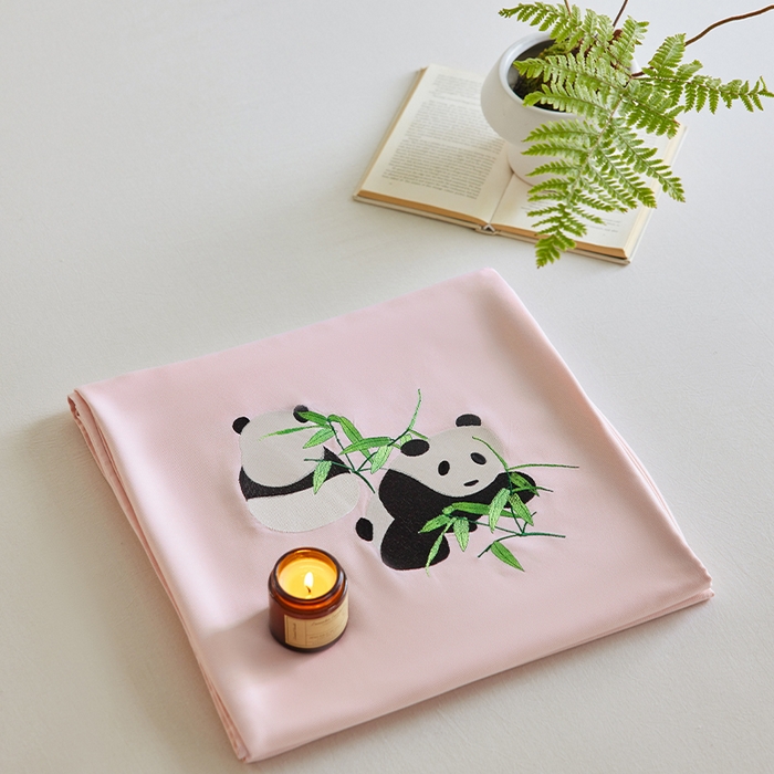 91家纺网 家纺一手货源 找家纺 春皖家纺 2026新款A类竹纤维绣花床单凉席系列-风格2 浅藕粉