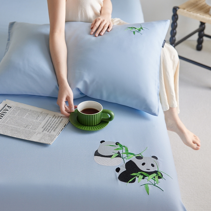 91家纺网 家纺一手货源 找家纺 春皖家纺 2026新款A类竹纤维绣花床单凉席系列-风格2 流星蓝