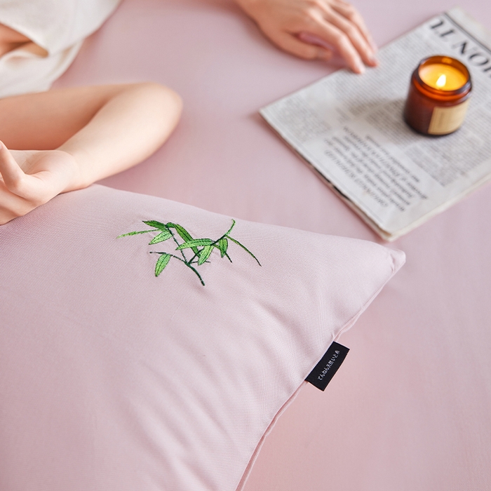 91家纺网 家纺一手货源 找家纺 春皖家纺 2026新款A类竹纤维绣花床单凉席系列-风格2 浅藕粉