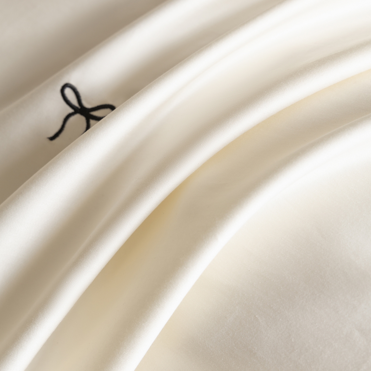 91家纺网 家纺一手货源 找家纺 （总）蓝邻家纺 2026新款全棉50s长绒棉轻奢风贝壳边四件套系列