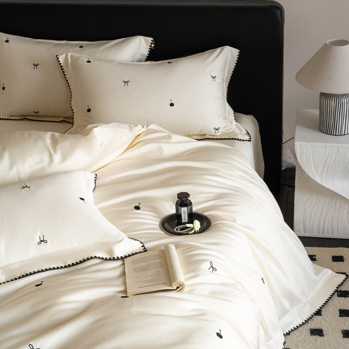 91家纺网 家纺一手货源 找家纺 （总）蓝邻家纺 2026新款全棉50s长绒棉轻奢风贝壳边四件套系列