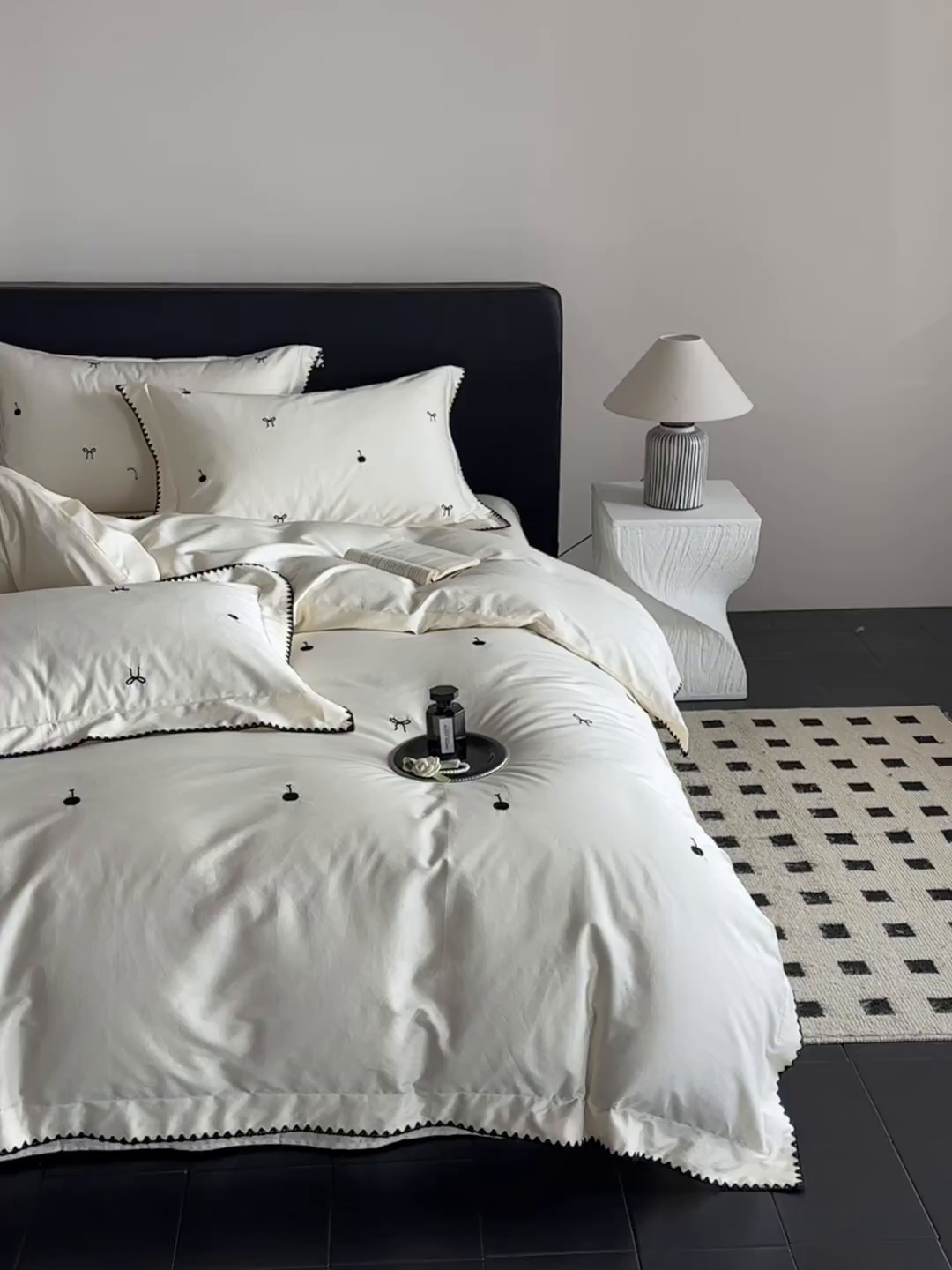 91家纺网 家纺一手货源 找家纺 （总）蓝邻家纺 2026新款全棉50s长绒棉轻奢风贝壳边四件套系列