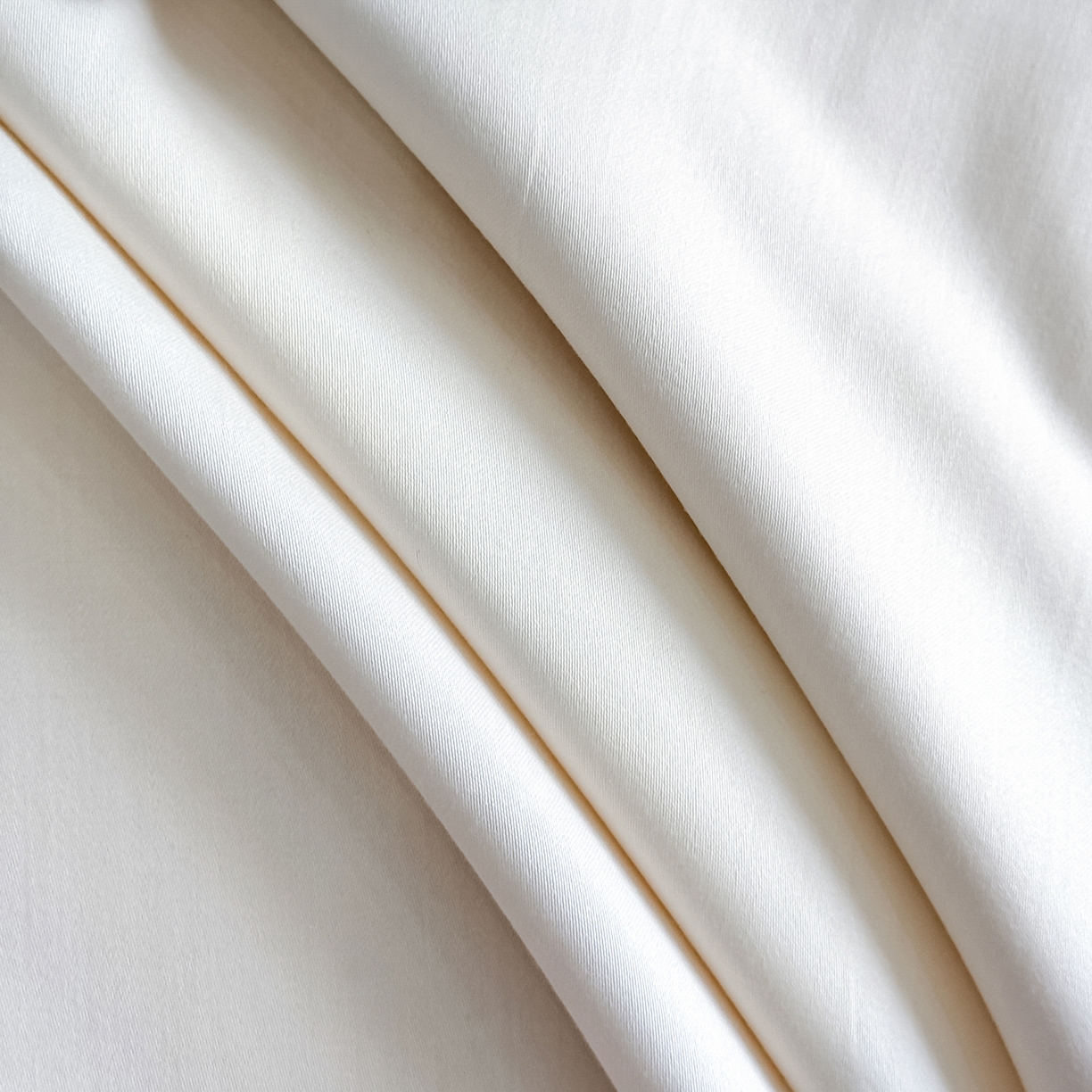 91家纺网 家纺一手货源 找家纺 置顶家纺 2026新款亲肤刺绣四件套-薇朵 薇朵-白+粉