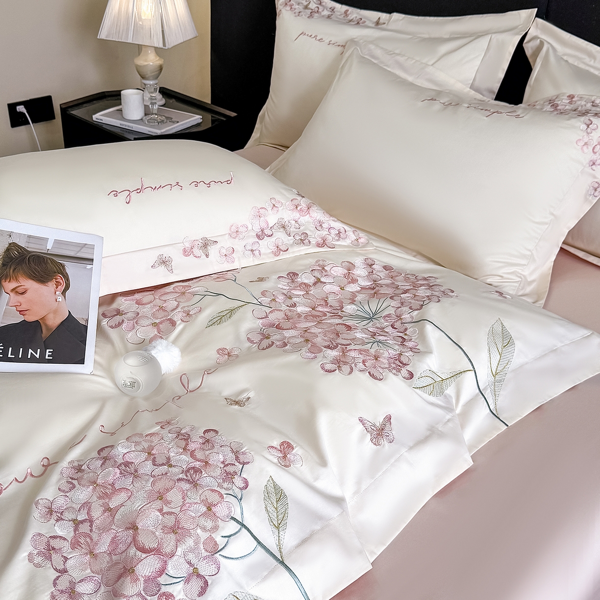 91家纺网 家纺一手货源 找家纺 置顶家纺 2026新款亲肤刺绣四件套-薇朵 薇朵-白+粉