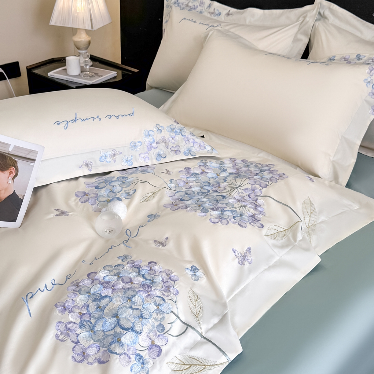 91家纺网 家纺一手货源 找家纺 置顶家纺 2026新款亲肤刺绣四件套-薇朵 薇朵-白+蓝