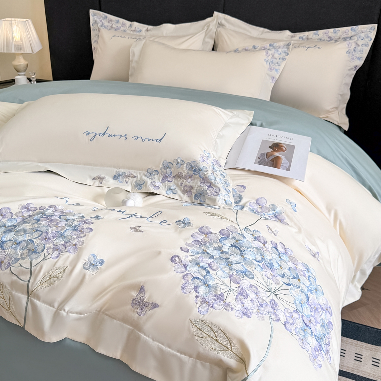 91家纺网 家纺一手货源 找家纺 置顶家纺 2026新款亲肤刺绣四件套-薇朵 薇朵-白+蓝