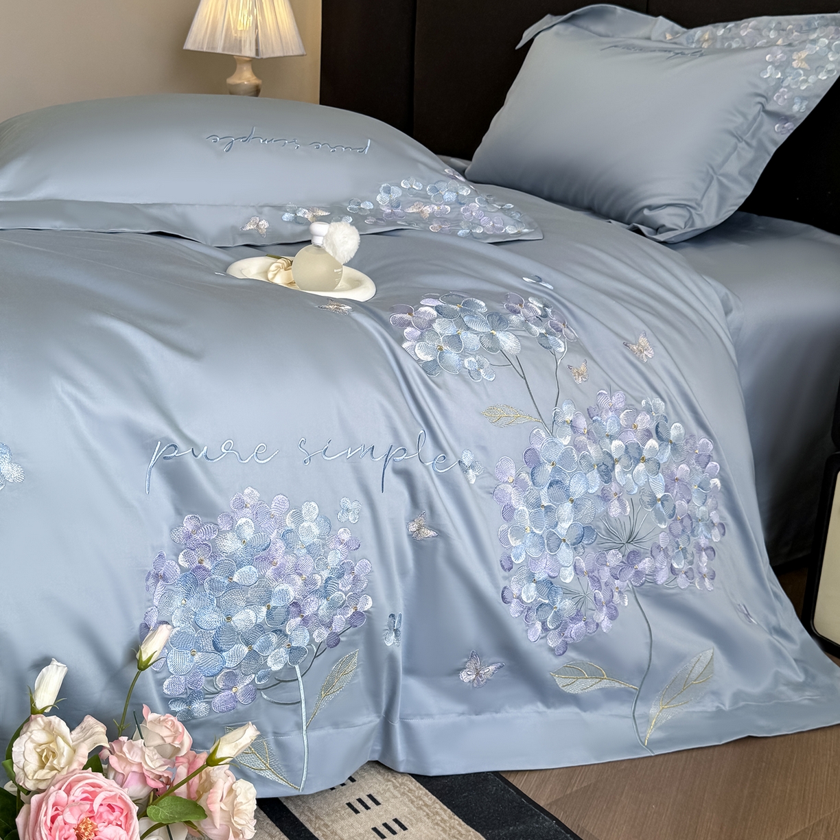 91家纺网 家纺一手货源 找家纺 置顶家纺 2026新款亲肤刺绣四件套-薇朵 薇朵-天空蓝