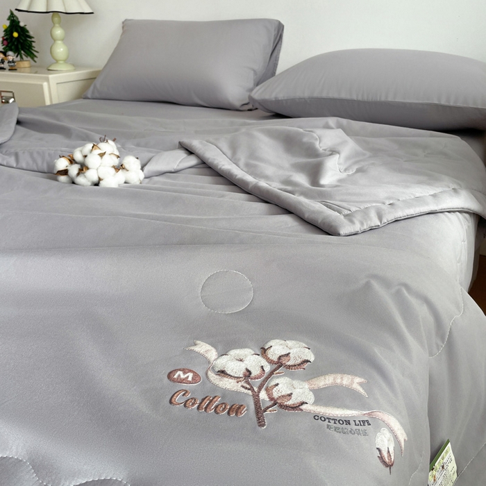 91家纺网 家纺一手货源 找家纺 易展家居 2026新款水洗棉新疆棉花夏被-棉花棉花+熊猫款 棉花-灰色