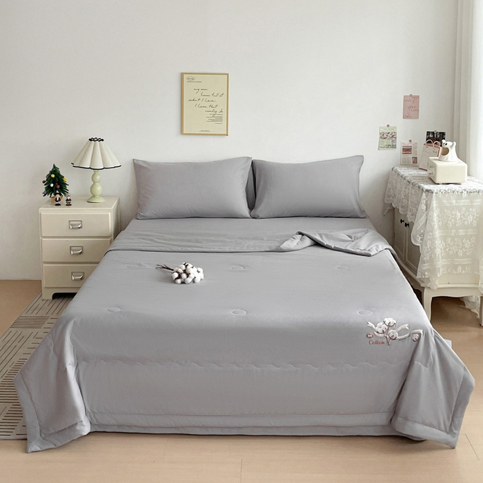 91家纺网 家纺一手货源 找家纺 易展家居 2026新款水洗棉新疆棉花夏被-棉花棉花+熊猫款 棉花-灰色