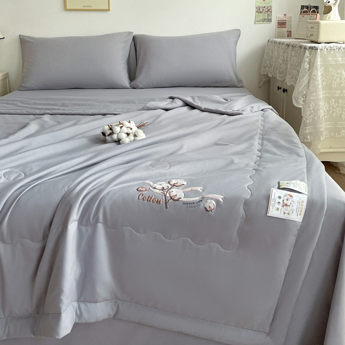 91家纺网 家纺一手货源 找家纺 易展家居 2026新款水洗棉新疆棉花夏被-棉花棉花+熊猫款 棉花-灰色