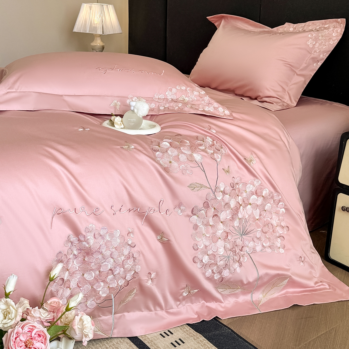 91家纺网 家纺一手货源 找家纺 置顶家纺 2026新款亲肤刺绣四件套-薇朵 薇朵-浅豆沙