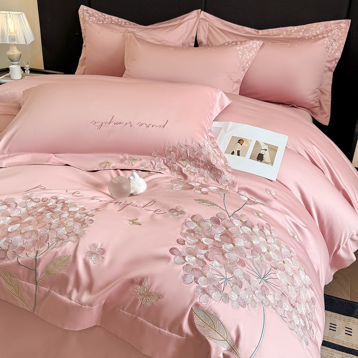 91家纺网 家纺一手货源 找家纺 置顶家纺 2026新款亲肤刺绣四件套-薇朵 薇朵-浅豆沙