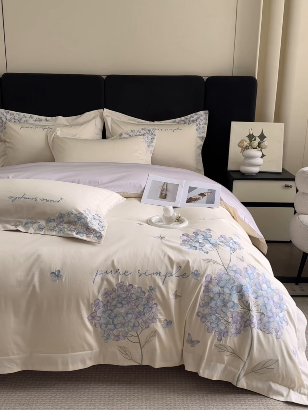 91家纺网 家纺一手货源 找家纺 置顶家纺 2026新款亲肤刺绣四件套-薇朵 薇朵-白+香芋紫