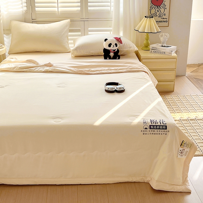 91家纺网 家纺一手货源 找家纺 易展家居 2026新款水洗棉新疆棉花夏被-棉花棉花+熊猫款 棉花·白拼卡其