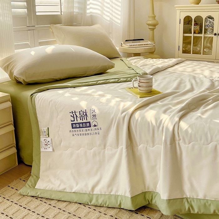 91家纺网 家纺一手货源 找家纺 易展家居 2026新款水洗棉新疆棉花夏被-棉花棉花+熊猫款 棉花·白拼绿