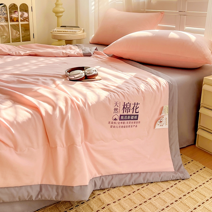 91家纺网 家纺一手货源 找家纺 易展家居 2026新款水洗棉新疆棉花夏被-棉花棉花+熊猫款 棉花·粉拼灰