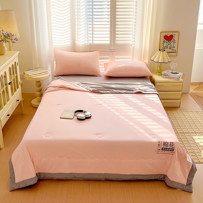 91家纺网 家纺一手货源 找家纺 易展家居 2026新款水洗棉新疆棉花夏被-棉花棉花+熊猫款 棉花·粉拼灰