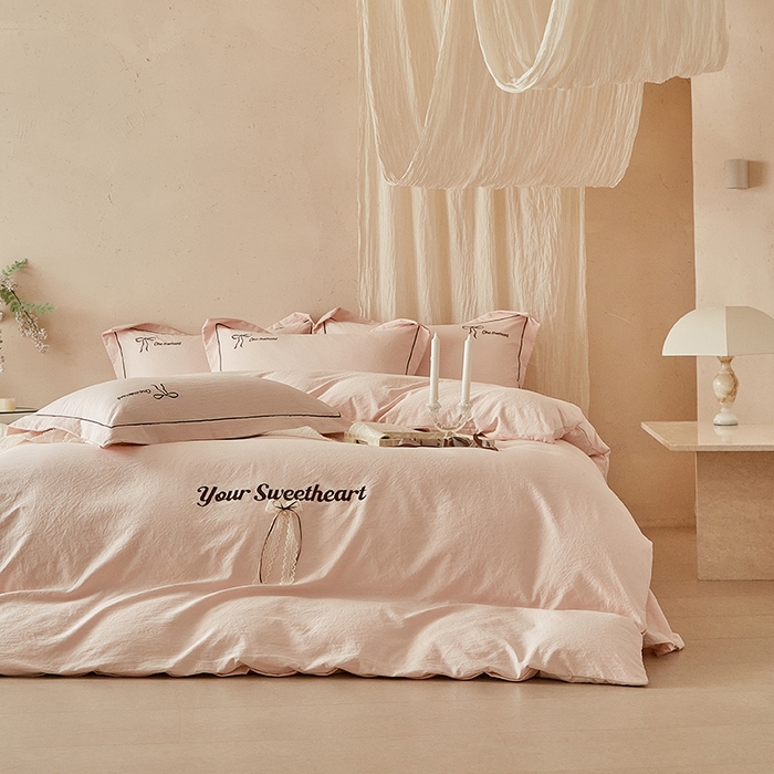 91家纺网 家纺一手货源 找家纺 孑寐家纺 2026新款索菲亚系列云柔棉床盖四件套 索菲亚-玉色